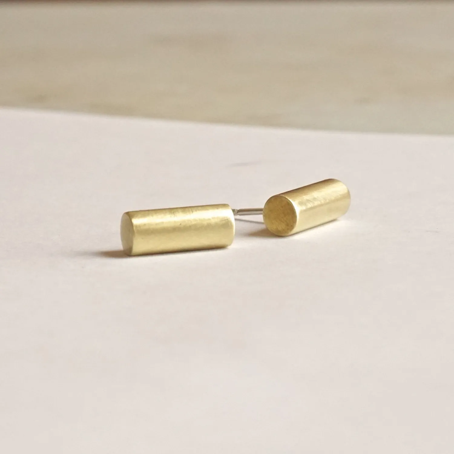 11mm Barrel Earrings: Minimalist Style for Everyday Wear 0163