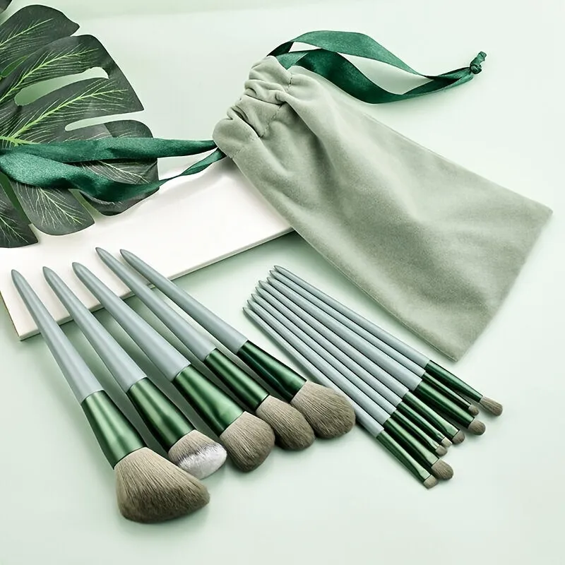 13-Piece Professional Makeup Brush Set: Essential Tools for Eyeshadow, Blush, and More