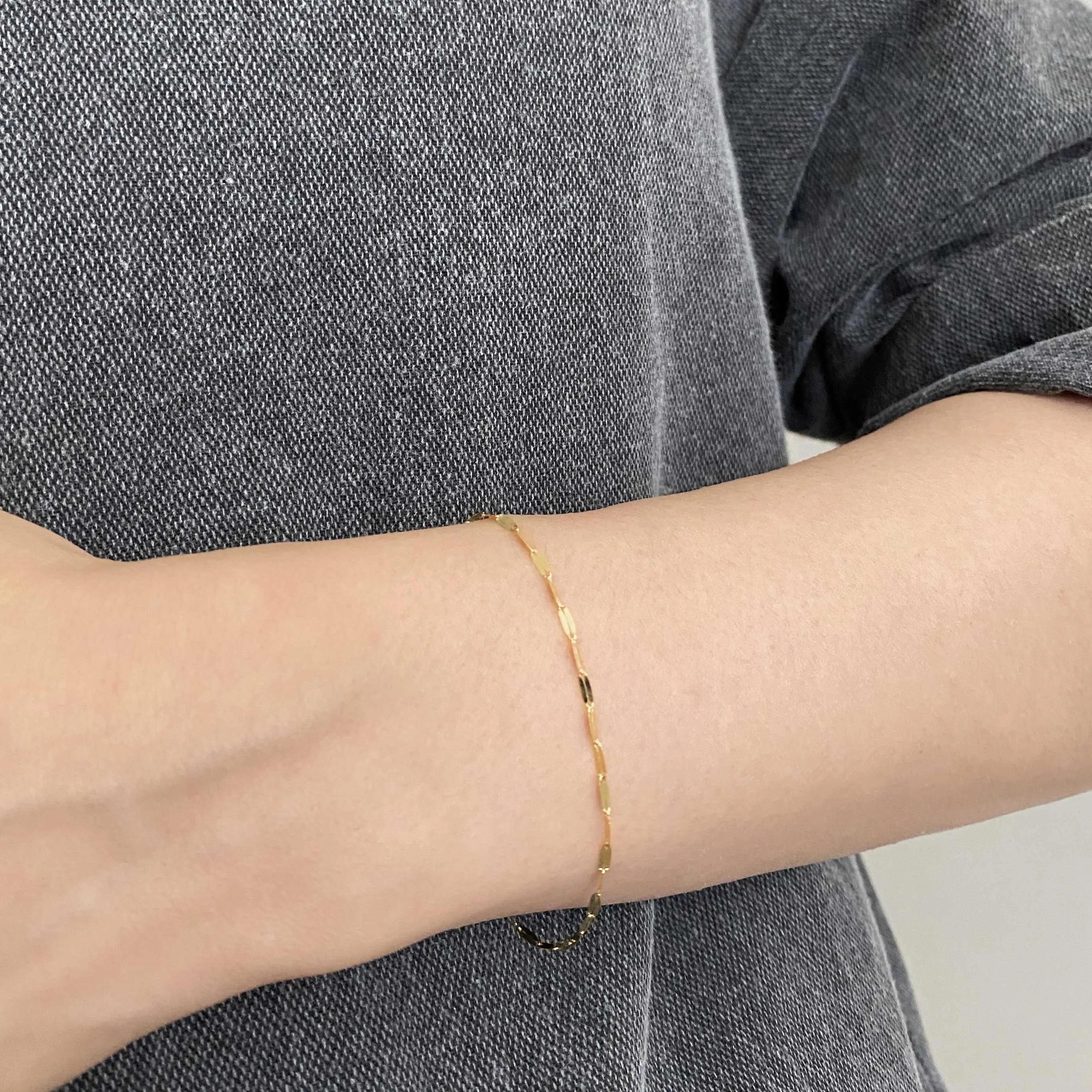 14k Solid Gold Thin Flat Chain Bracelet