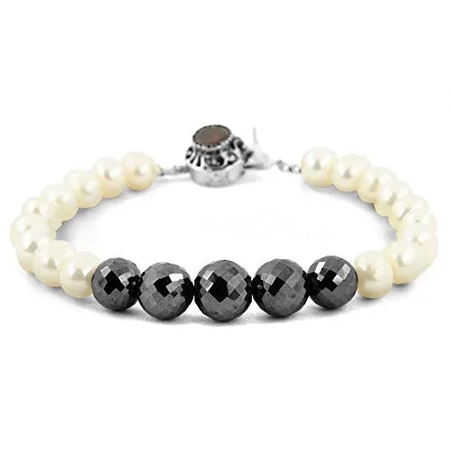 5 - 6 mm Handmade Black Diamonds Bracelet with Pearls.Certified