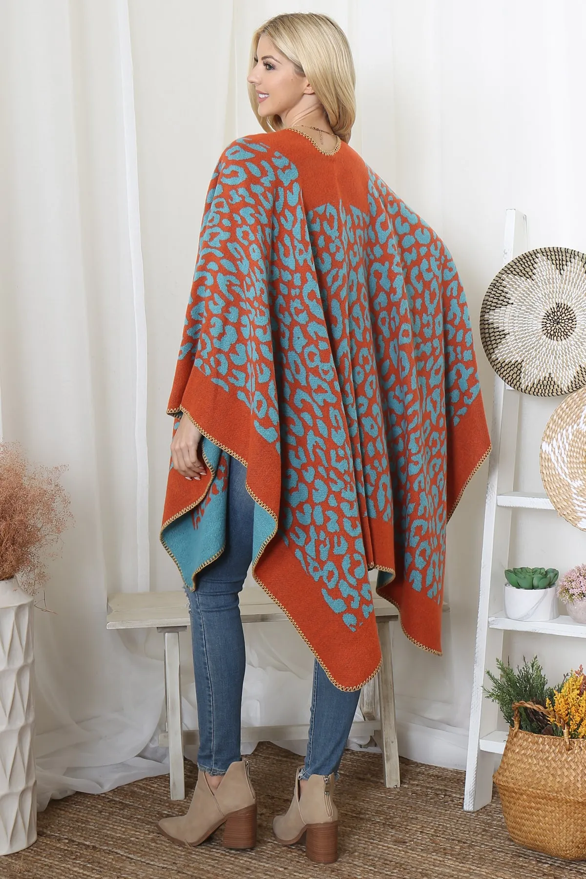 BORDER LINE LEOPARD PRINT WARMER OPEN FRONT KIMONO