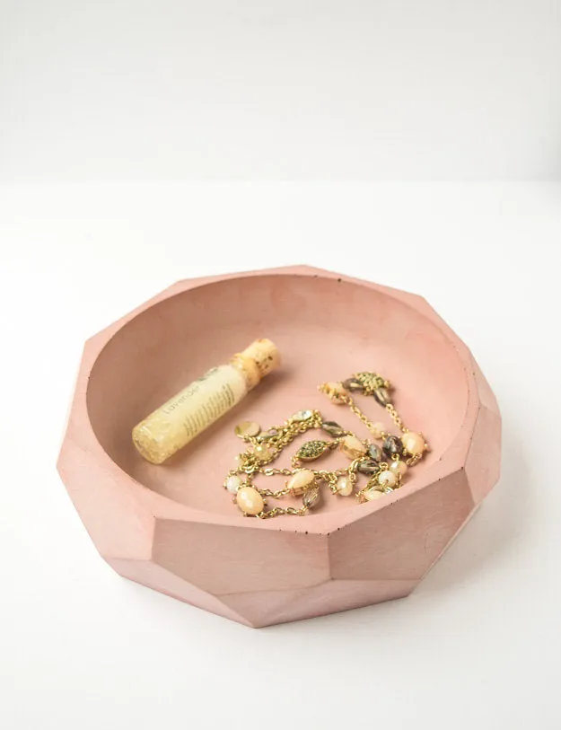 Concrete Bowl - Catchall Bowl - Succulent Planter - Cement Planter - Jewelry Dish - Modern Decor- Watch Holder - Jewelry Holder - Minimalist