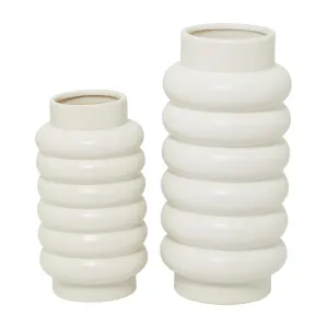 COSMOLIVING BY COSMOPOLITAN WHITE CERAMIC VASE WITH RING RIBBING