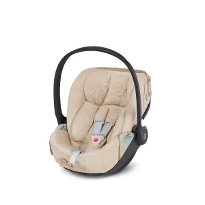 Cybex Cloud T Car Seat │ Simply Flowers Beige