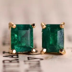 Emerald Solitaire Stud Earrings