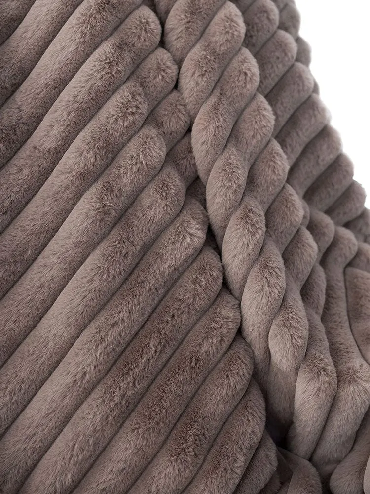 Linen House Decadence Fur Throw 150x200cm Tigers Eye