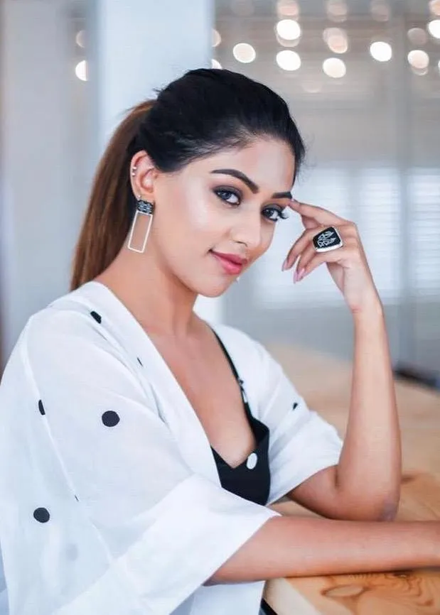 Minimalist, long rectangular Bidri earrings