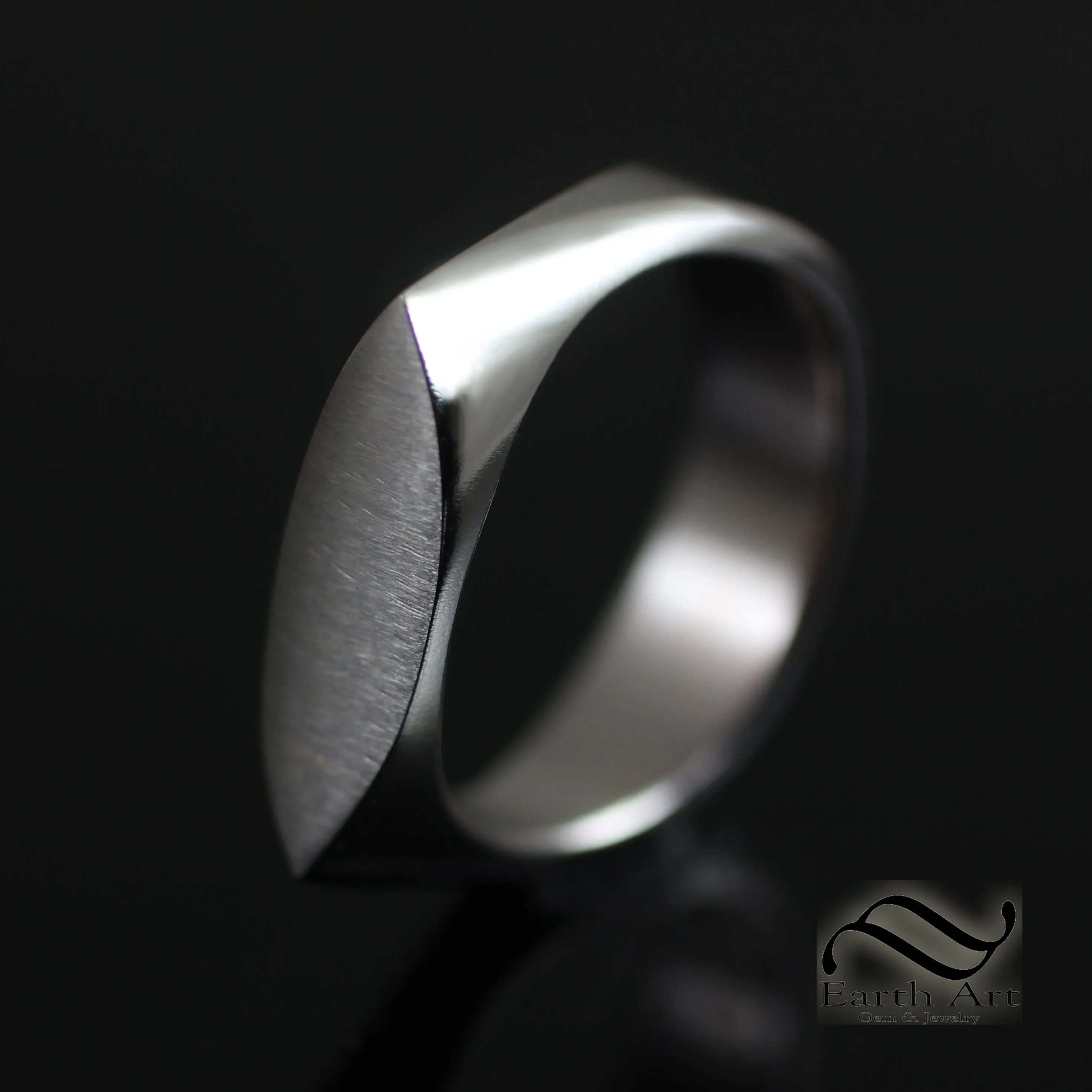 Minimalist Marquise Signet Ring