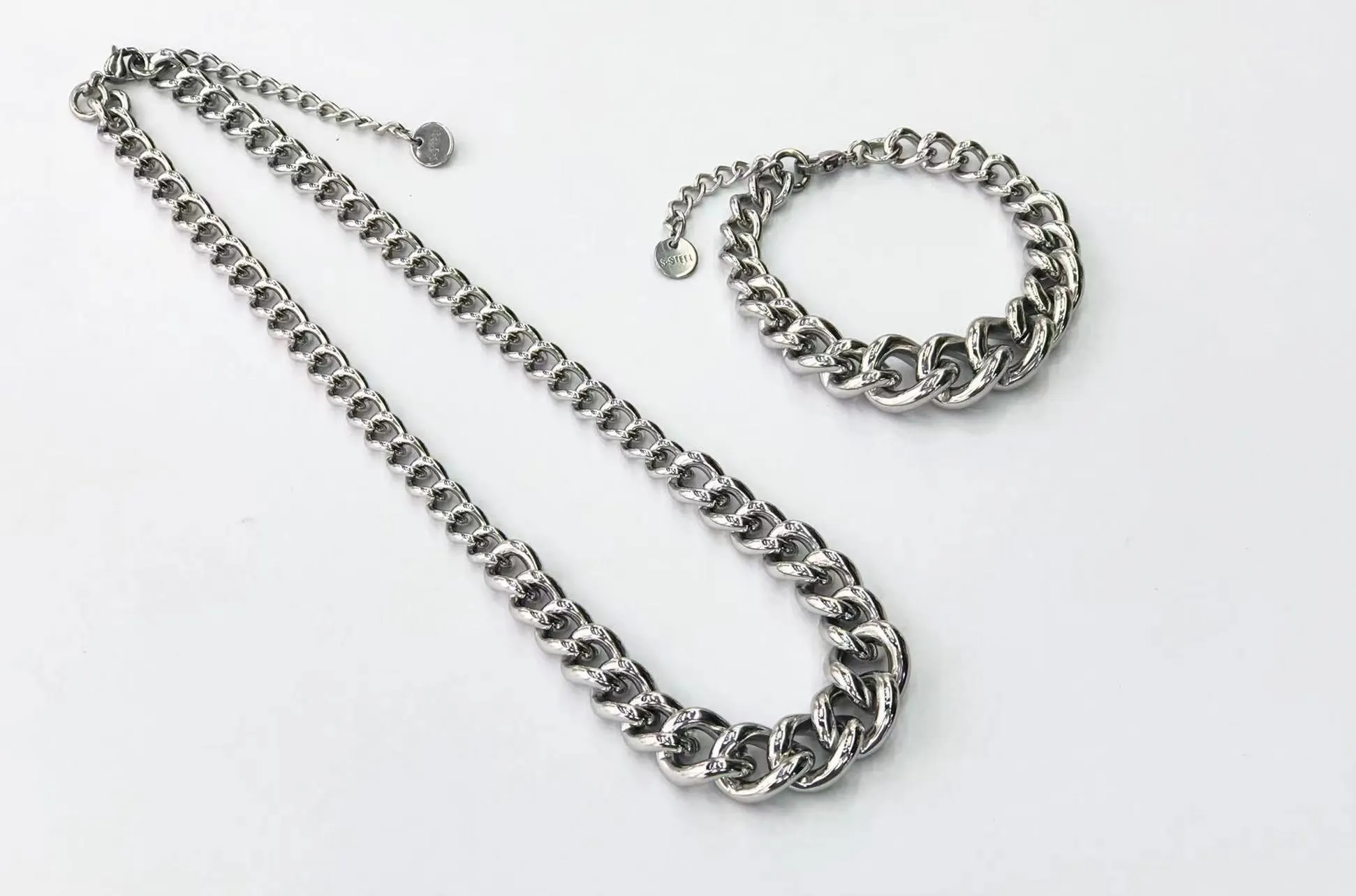 Modern Chain Silver Necklace