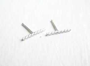 Modern Minimalist Elegance Twist Bar Stud Earring - 0068