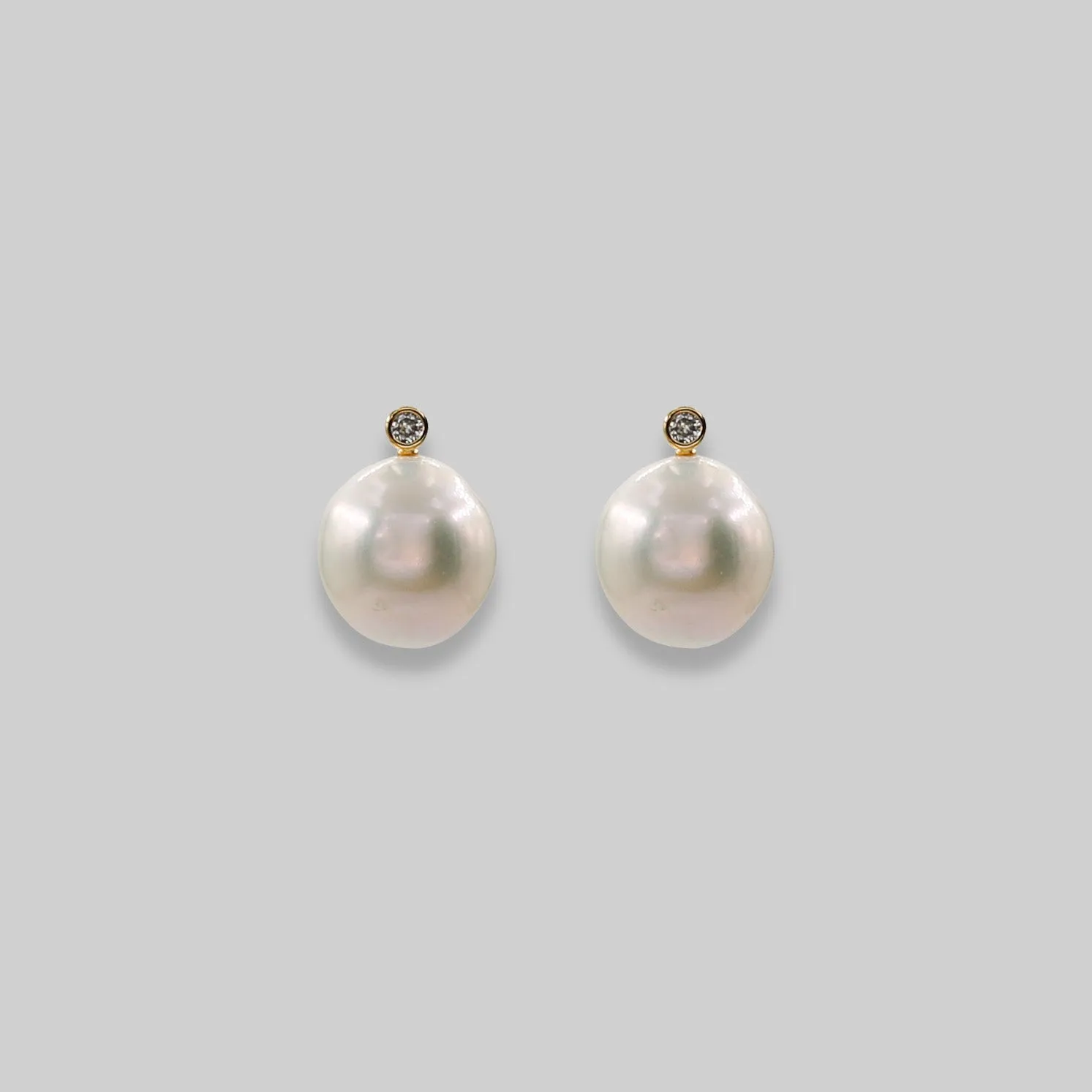 Modern Pearl Earrings