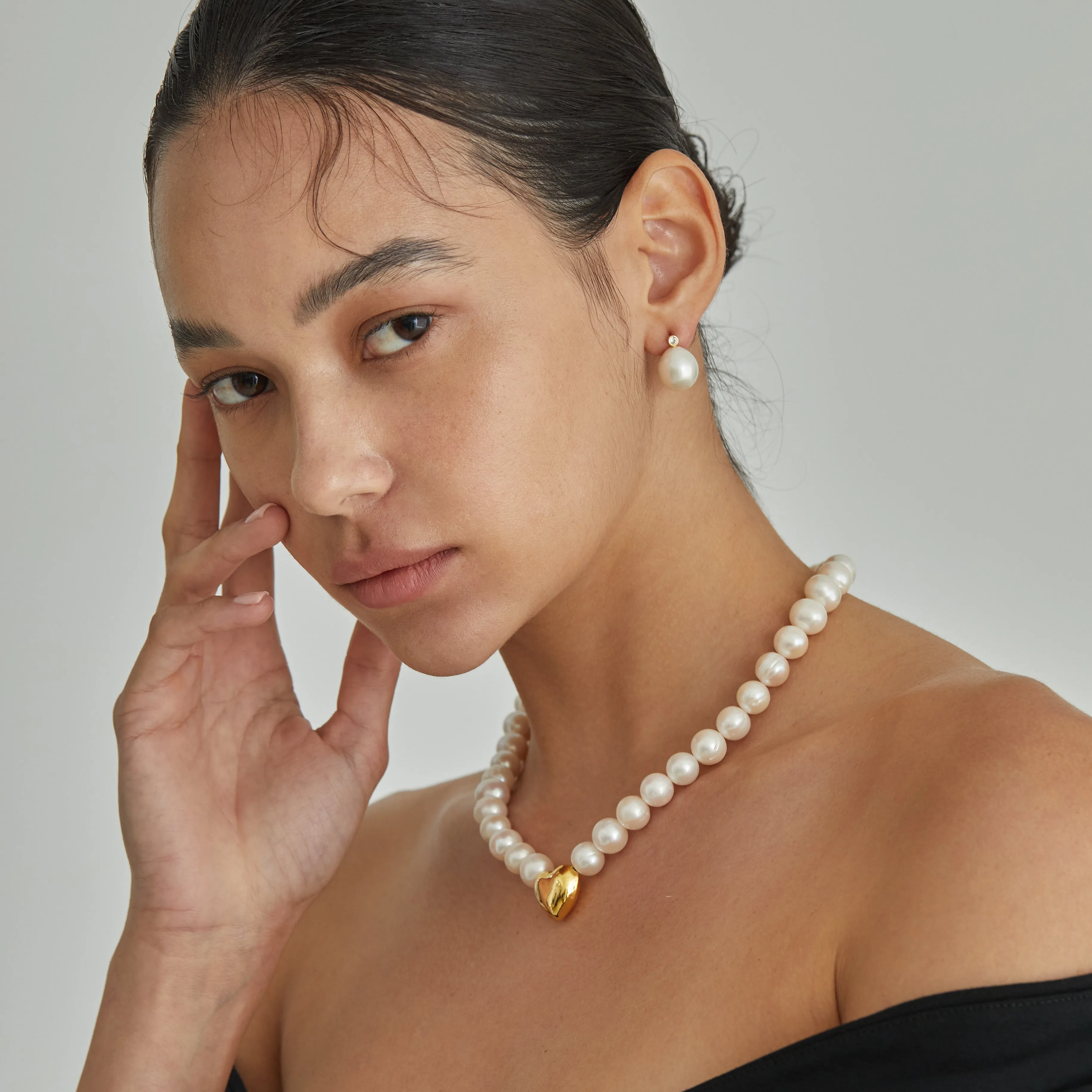 Modern Pearl Earrings