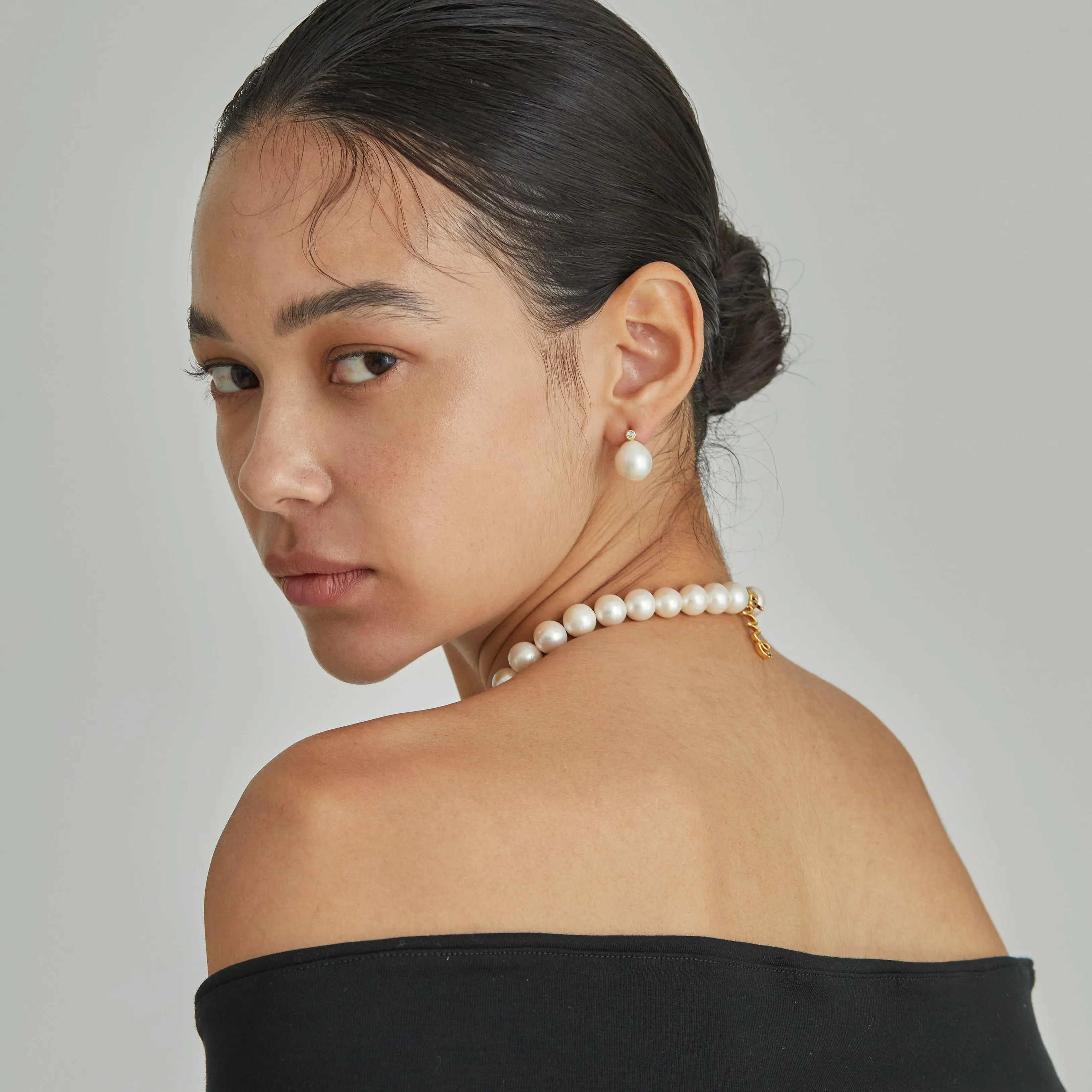 Modern Pearl Earrings