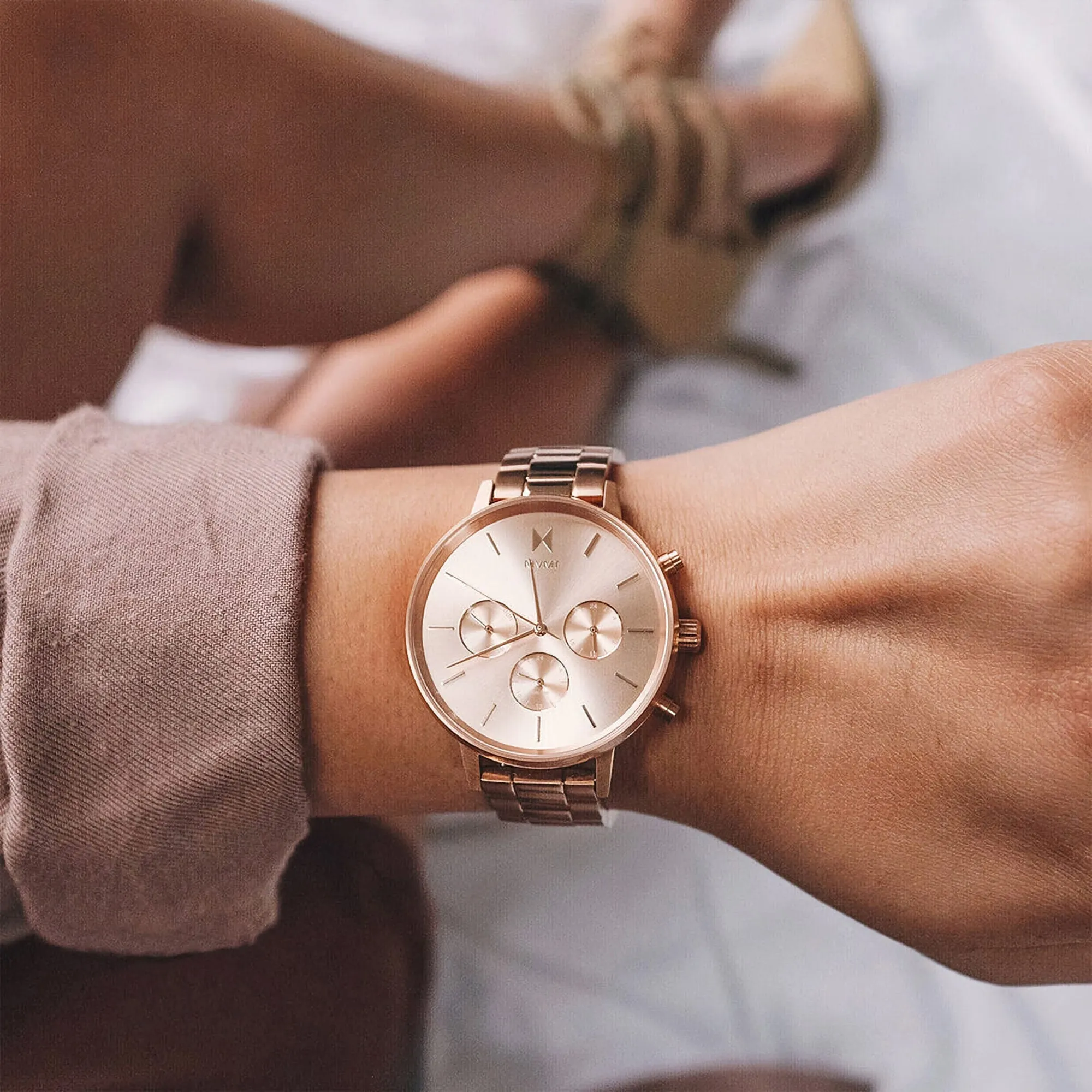 MVMT Nova Leo Rose Ladies watch