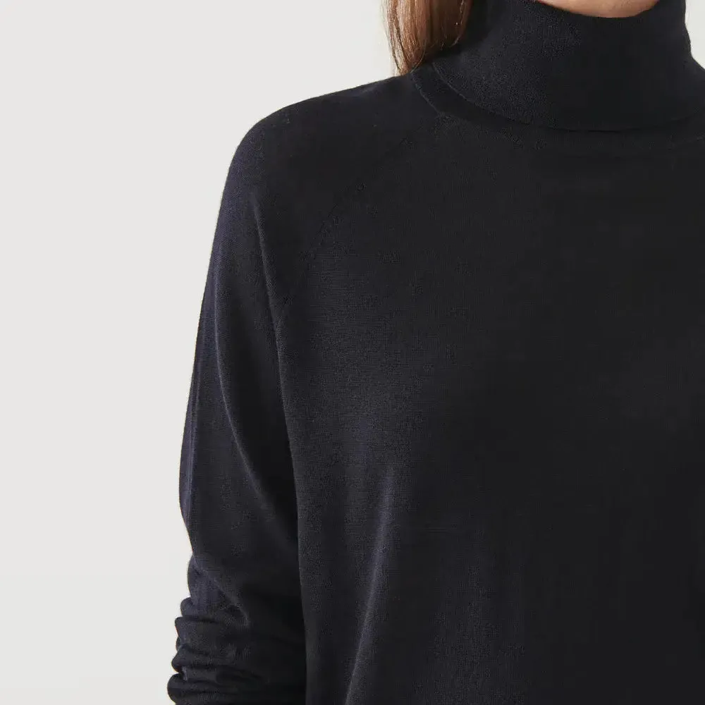 Patrick Assaraf Superfine Merino Boyfriend Turtleneck
