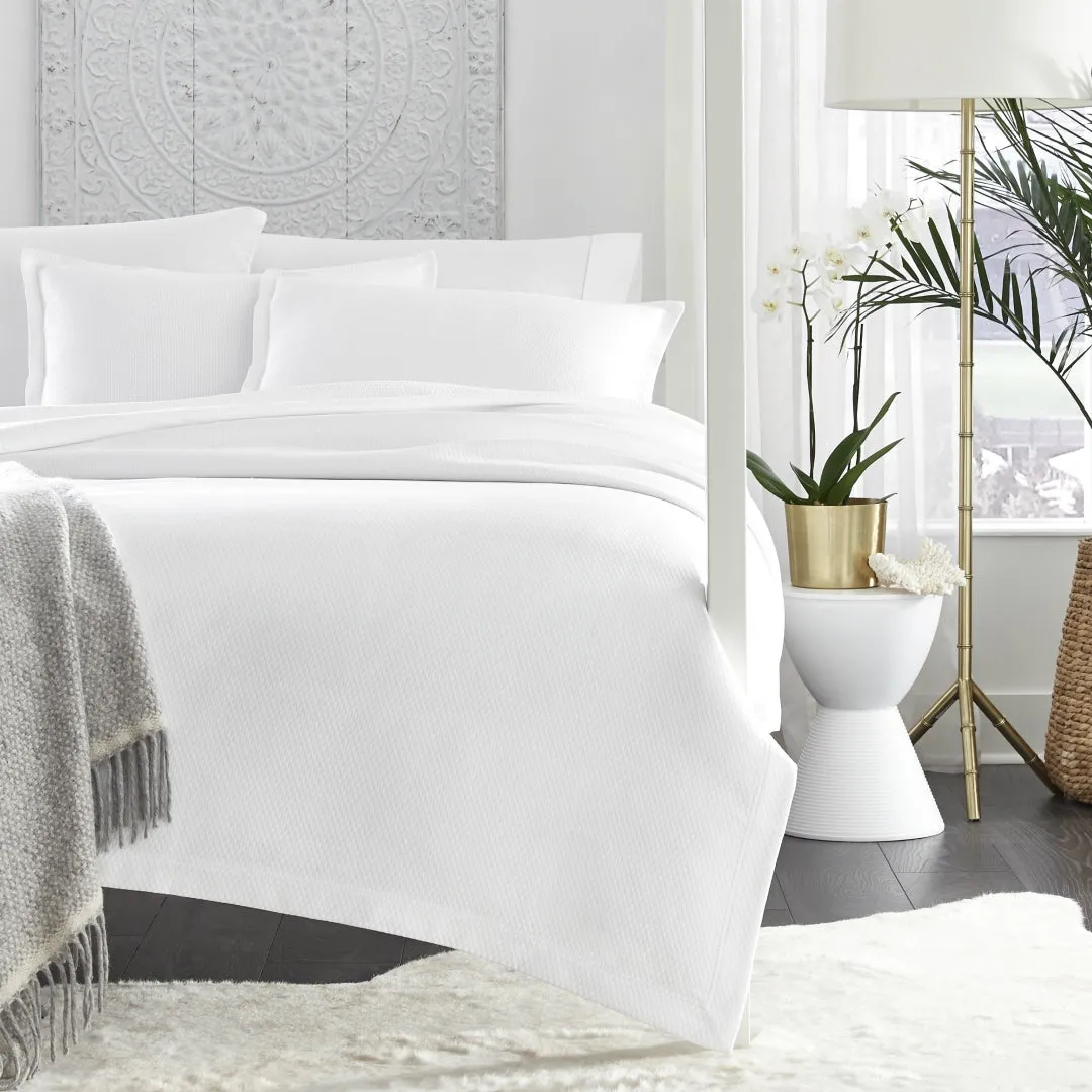 Perrio Matelassé Coverlets & Shams