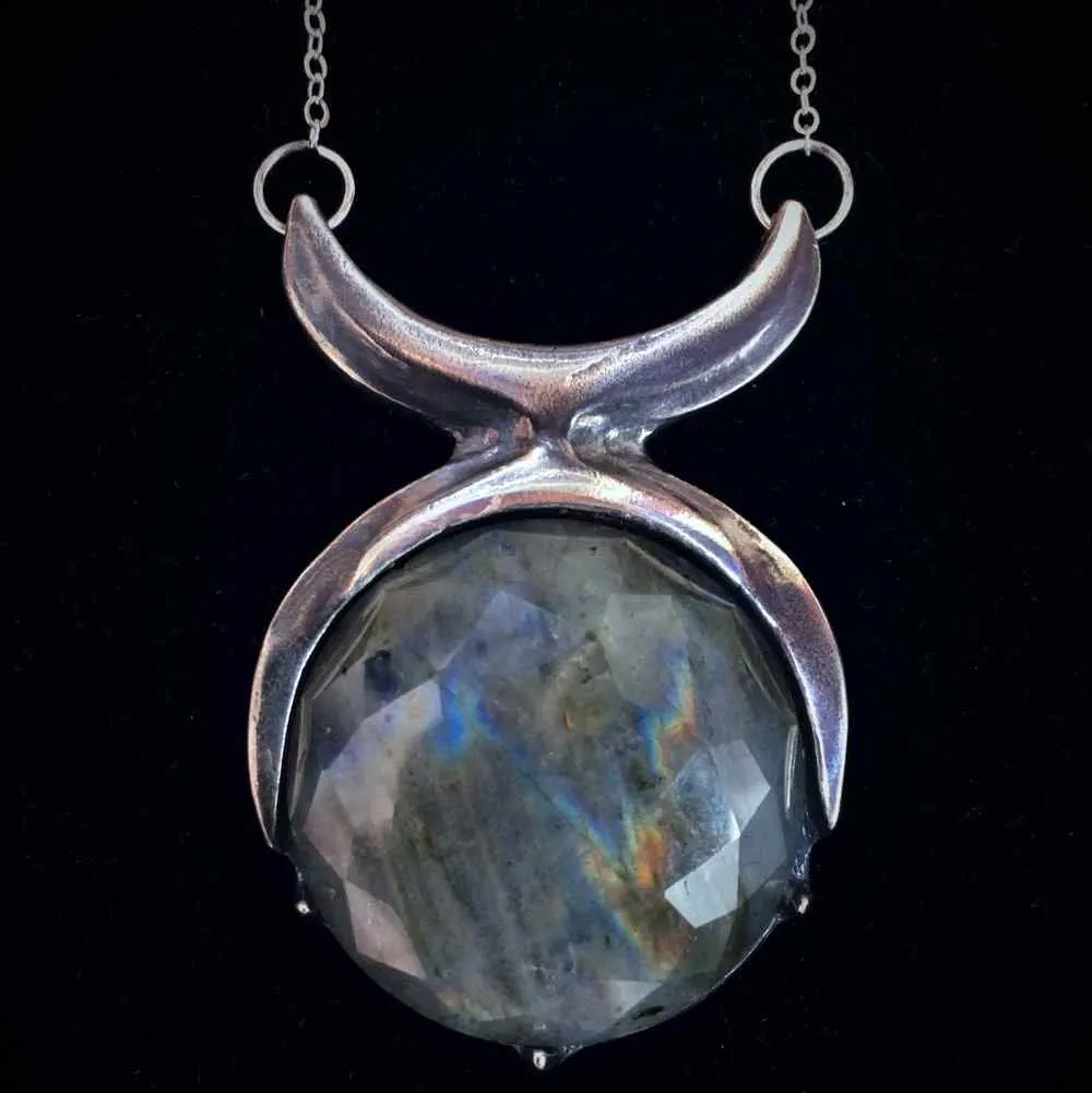 Priestess Necklace :: Sterling Silver:: Faceted Labradorite