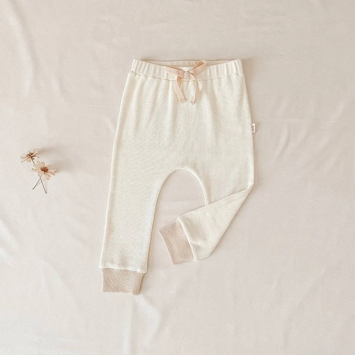 Relaxed Fit Ribbed Leggings - Cream