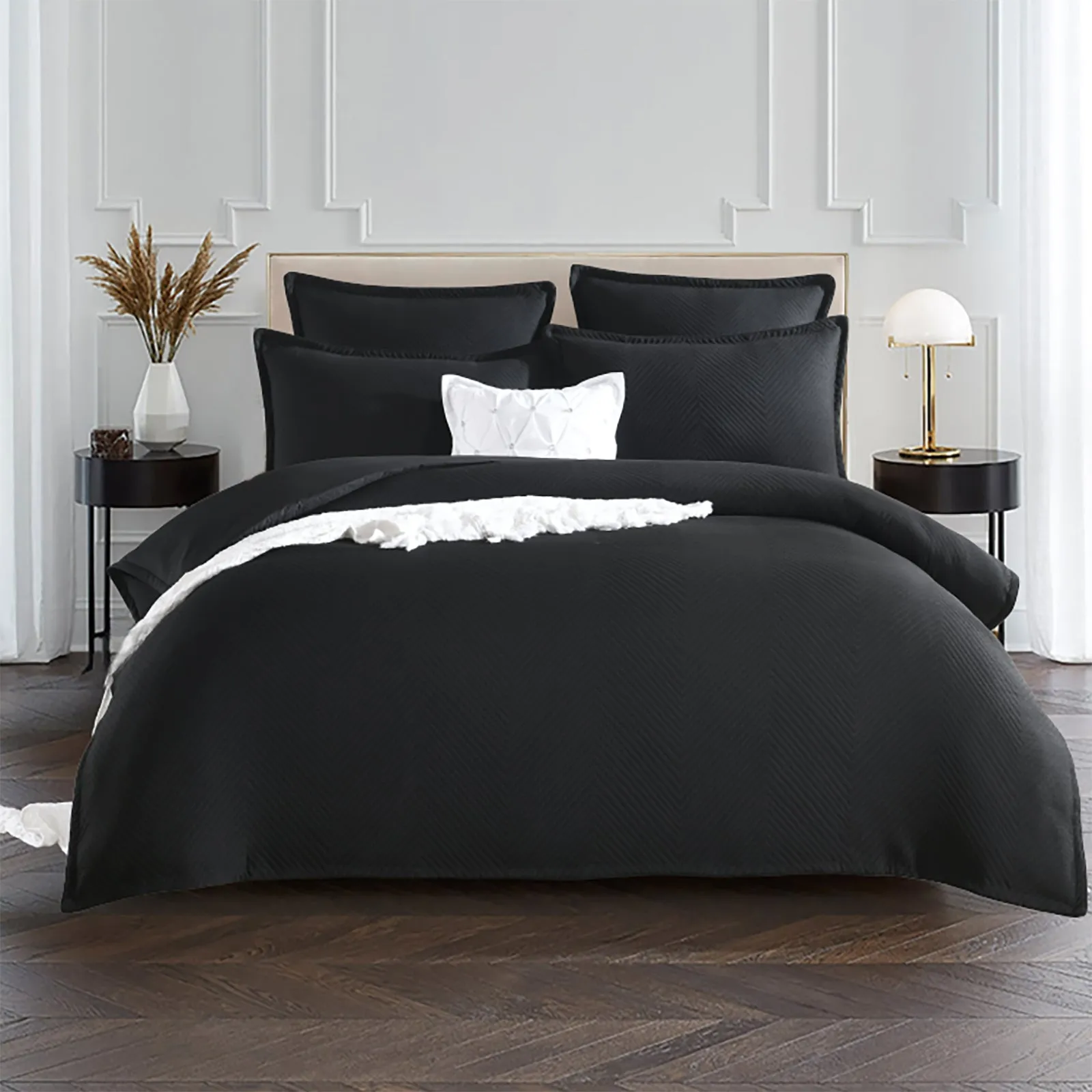 Renee Taylor Chevron Jacquard Quilt Cover Set Black