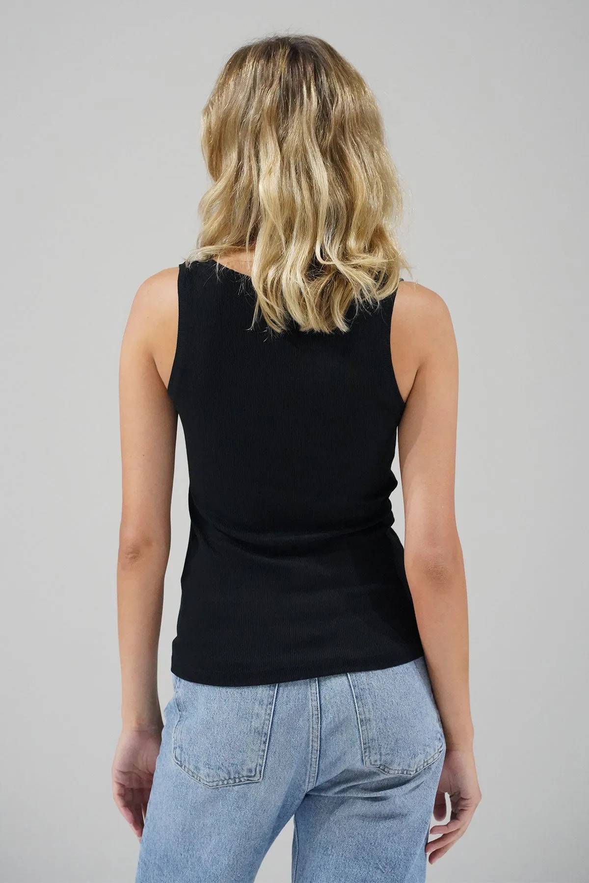 Ribbed V Slim Tank - Black