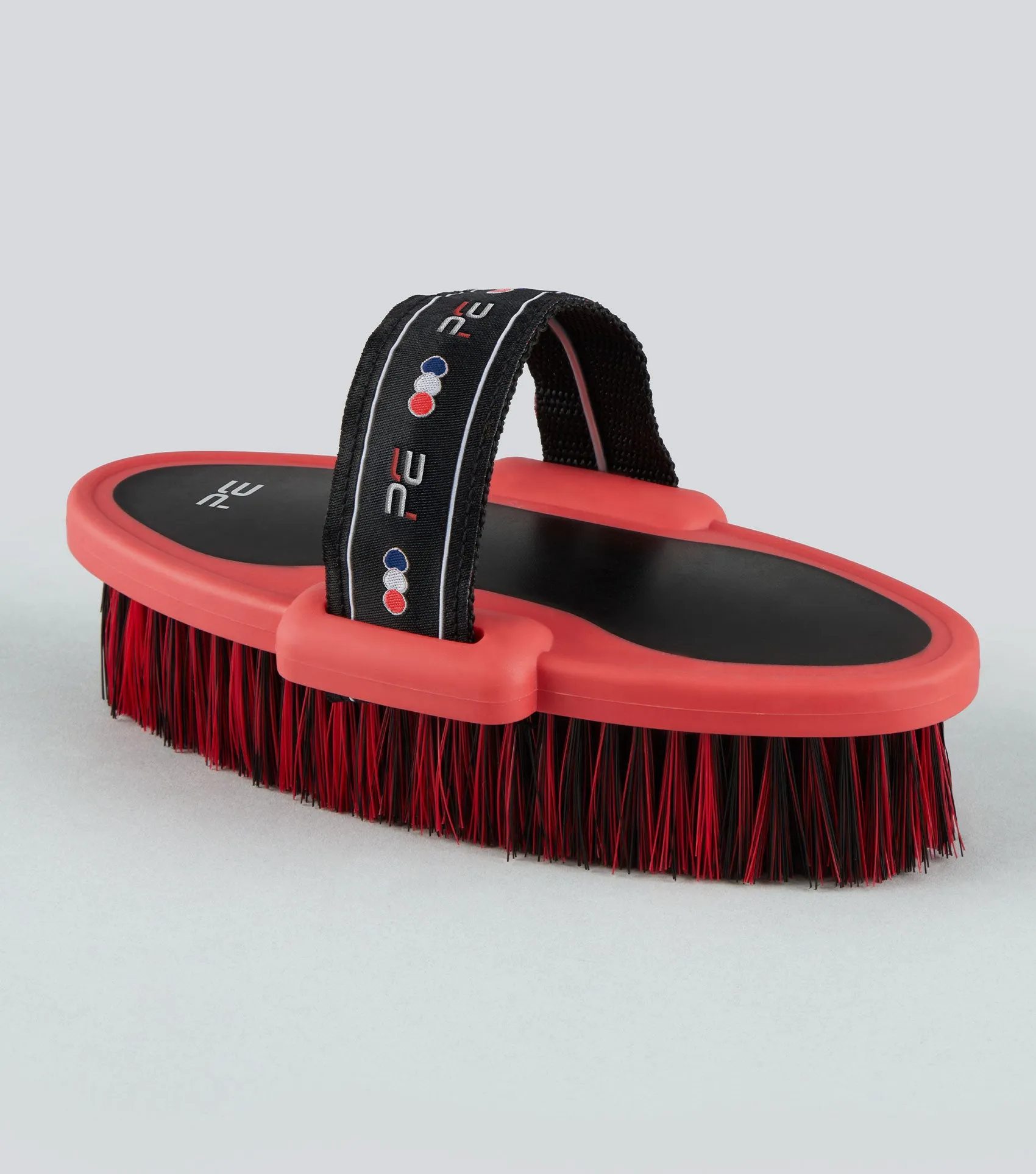 Soft-Touch Body Wash Brush Black & Red