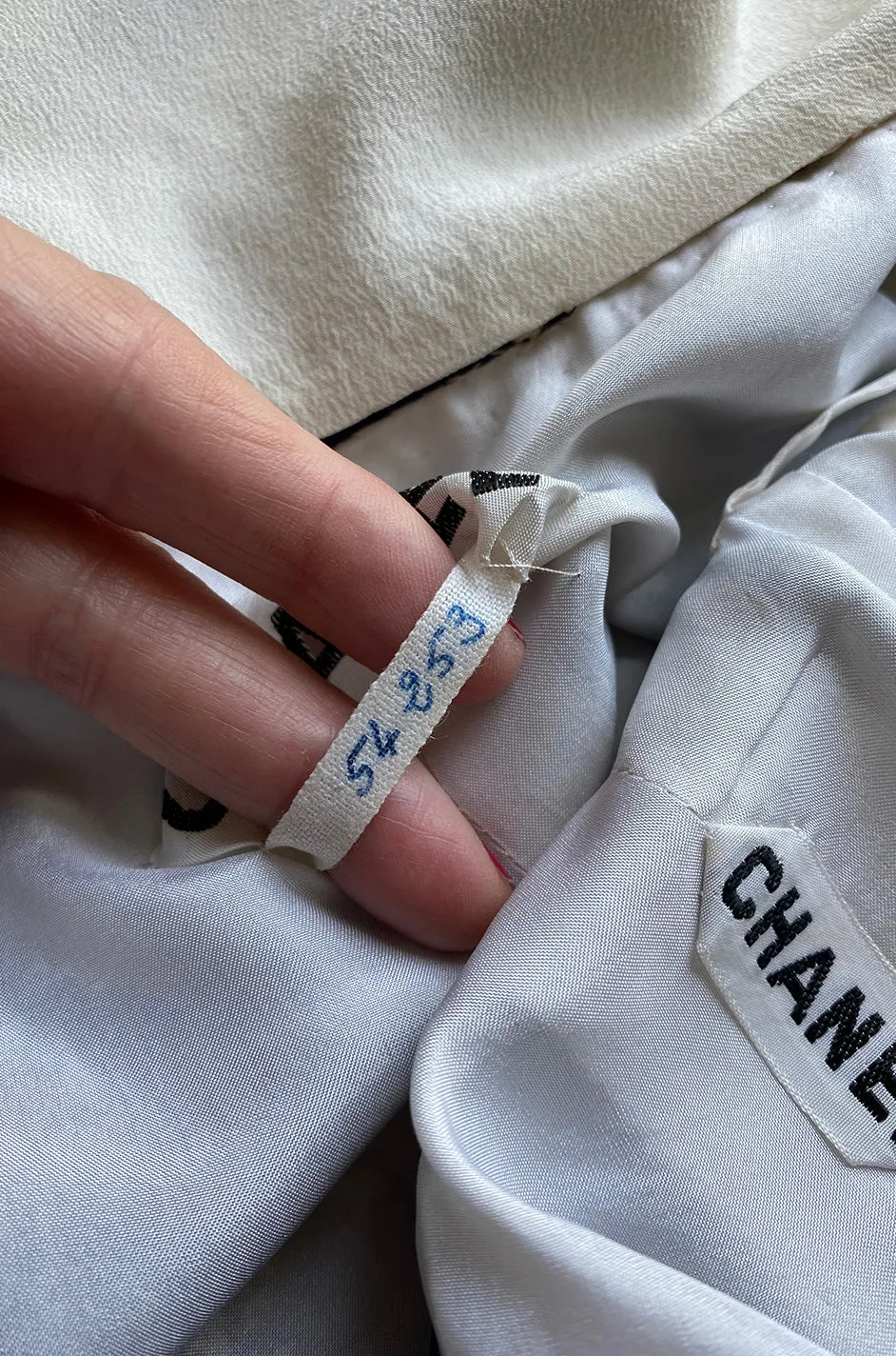 Spring 1977 Chanel Haute Couture Blue & White Silk Suit w Removable Collar
