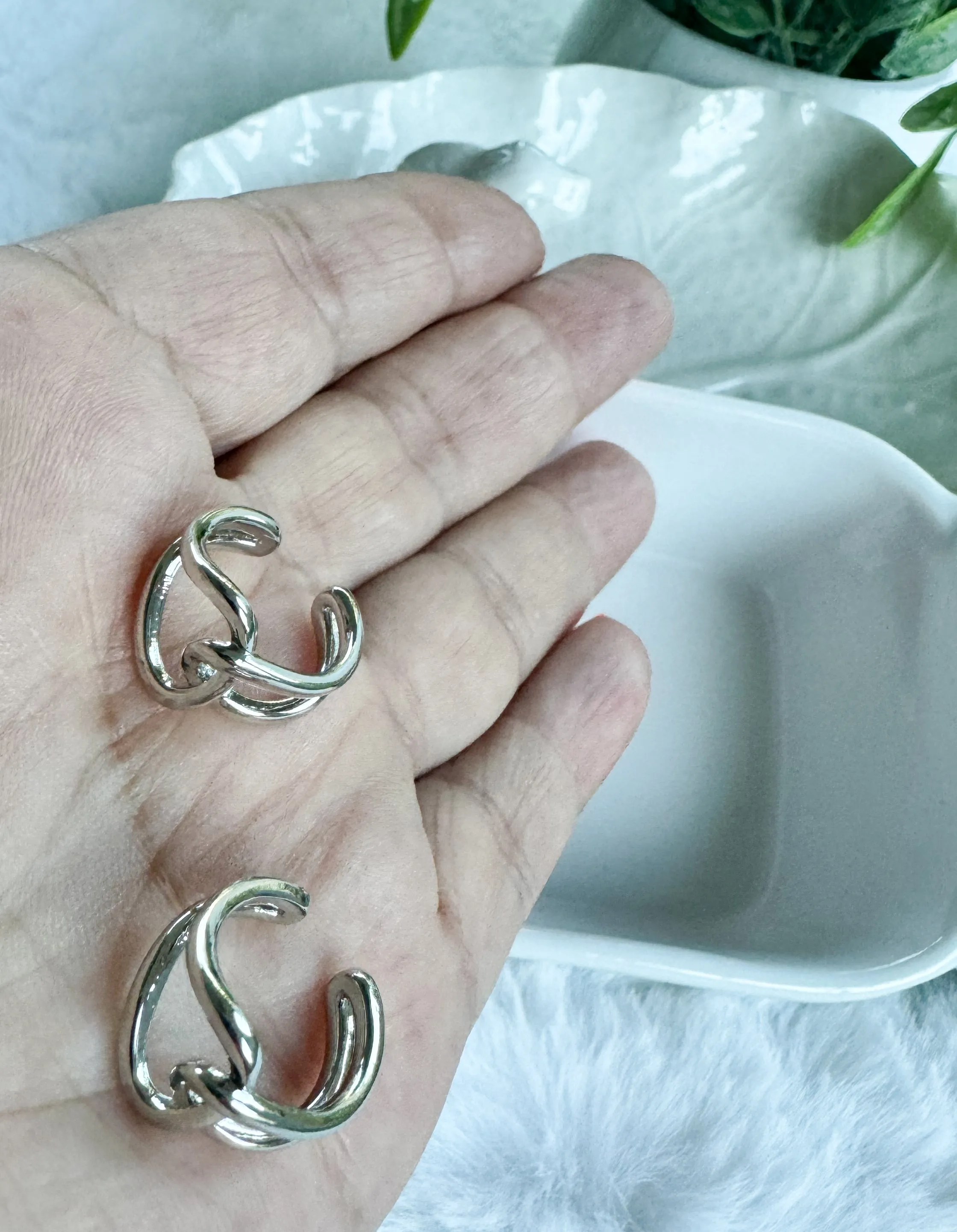 Victoria Earcuff