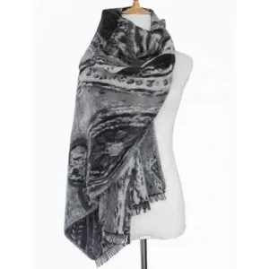 Winter Ethnic Mural Pattern Fringed Shawl Scarf - Gray