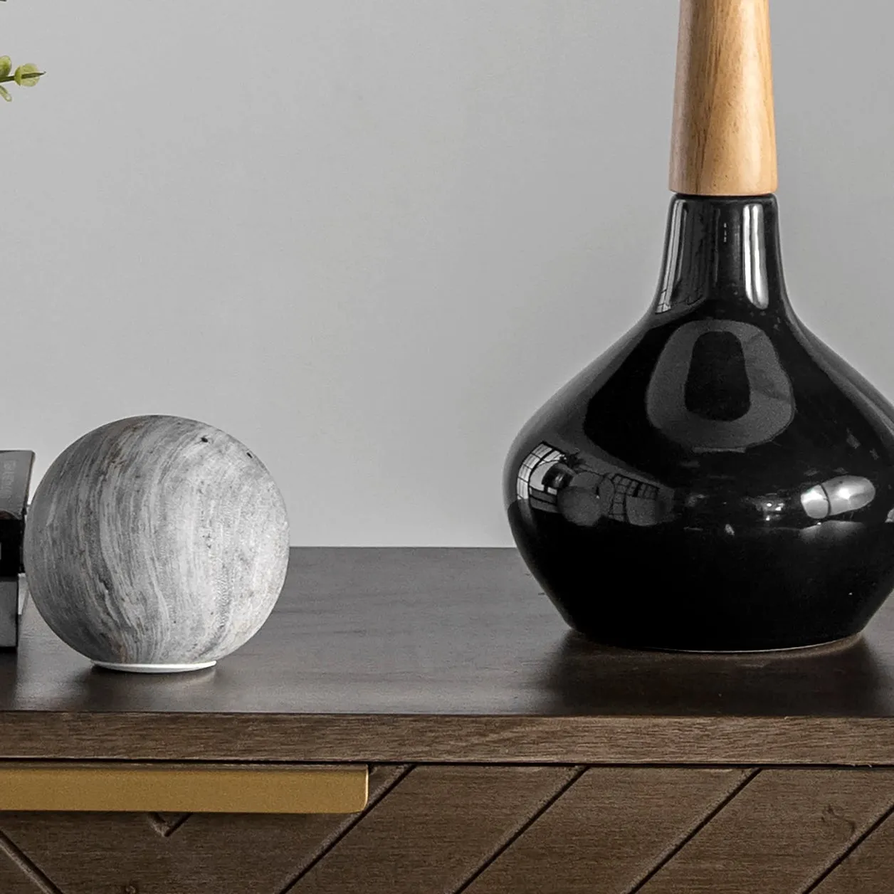 WOOD NECK GENIE LAMP - 25